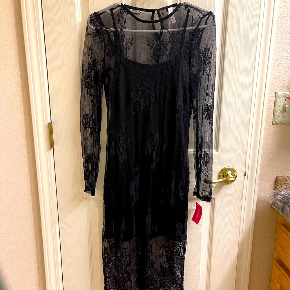 Elegant Black Lace Dress XS